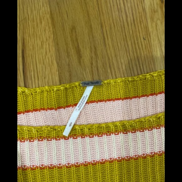 Free People ‘Just My Stripe’ Cropped Sweater - Picture 3 of 3